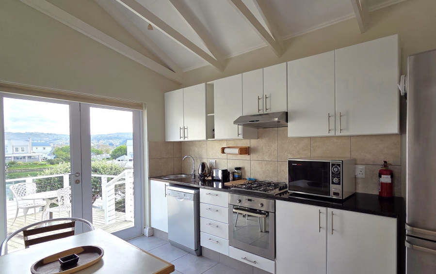 To Let 1 Bedroom Property for Rent in Thesen Islands Western Cape